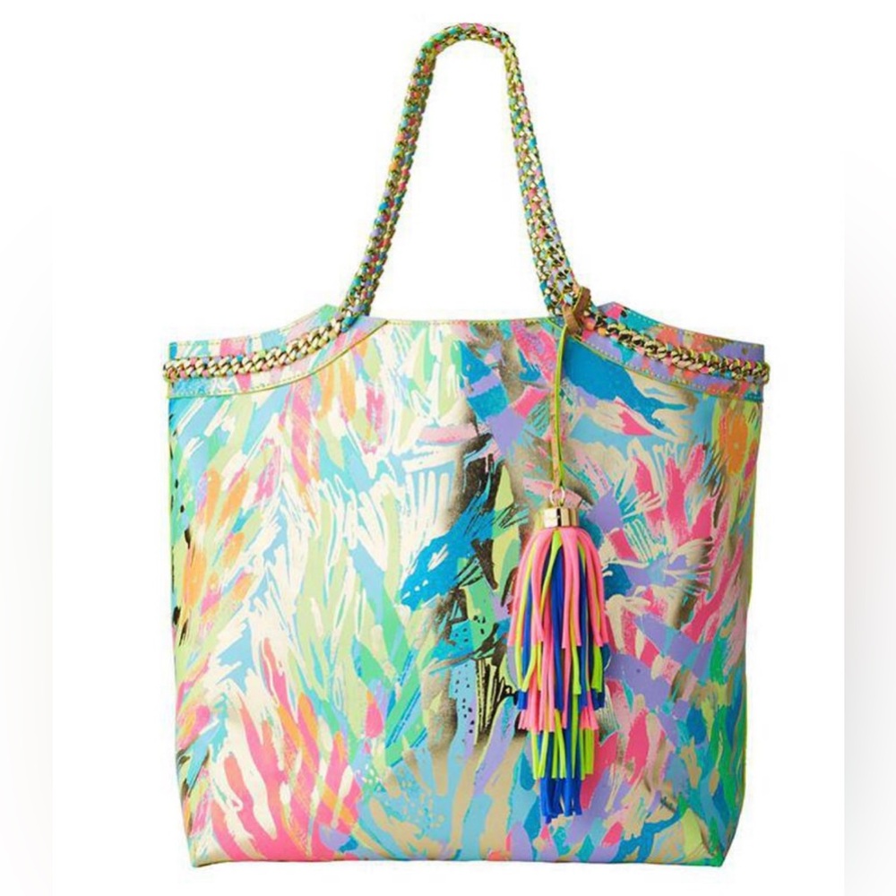 Lilly Pulitzer reversible pool tote with tassel